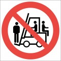 Перевозка людей на погрузчике запрещена